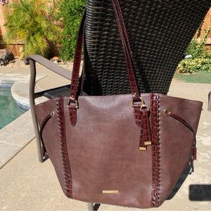 Gorgeous Brahmin Leather Tote Extra Large Dark Brown